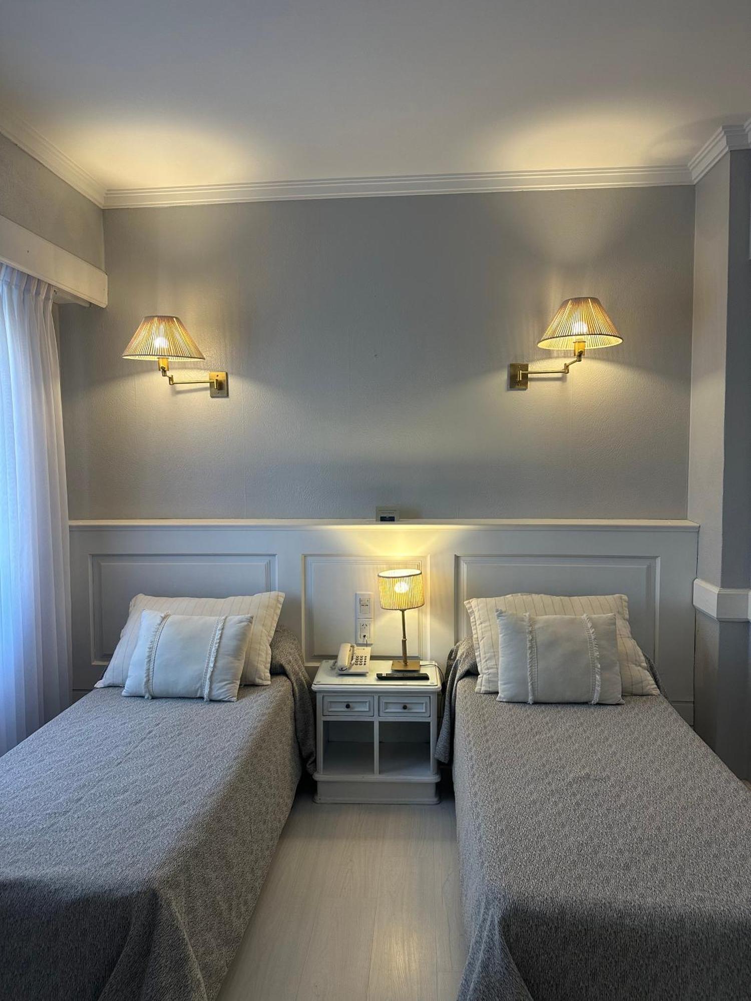 Hotel Valles Mar del Plata Bagian luar foto